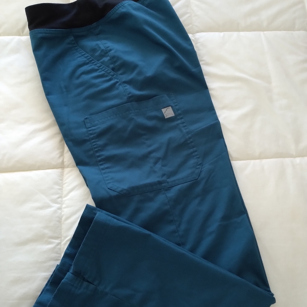 Scrub pants in XS Knit Waistband